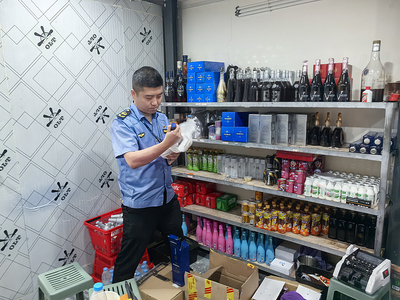 臨渭區市場監管局開展酒吧、KTV食品安全專項檢查