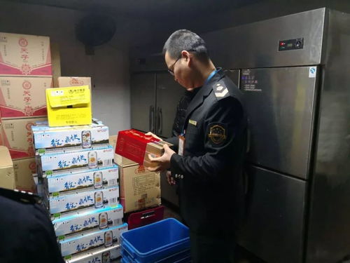 深夜亮劍 南海突擊檢查酒類經(jīng)營(yíng)場(chǎng)所，強(qiáng)化食品安全監(jiān)管